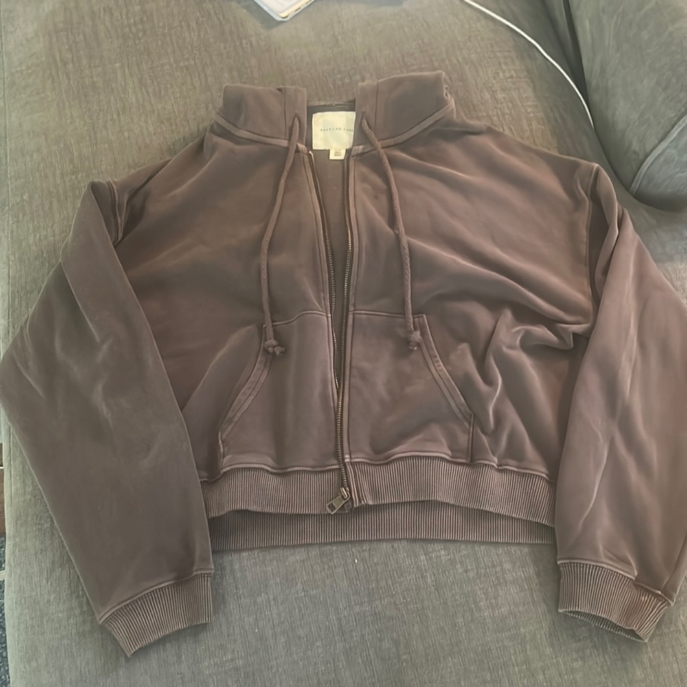 American Eagle cropped sweatshirt